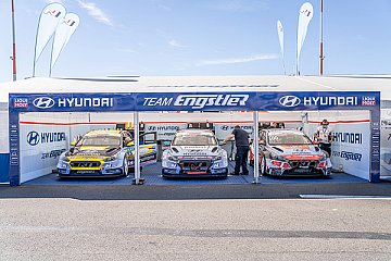 1.976 Kilometer bis zum TCR-Titel – Zahlenspiele des Meisterteams