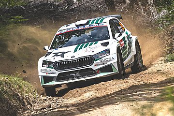 Škoda-Fahrer bestens auf Schotter und Hitze vorbereitet