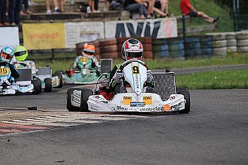 RBM Racing Team sichert sich erste Punkte