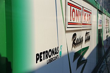 Petronas kooperiert mit Tony Kart