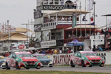 Bridgestone PCC: BMW Fahrer Fourie holt Titel