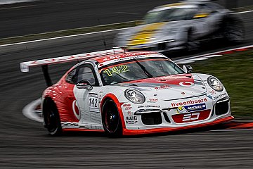 Zweifacher Klassensieg für Adam Osieka im Gigaspeed Porsche