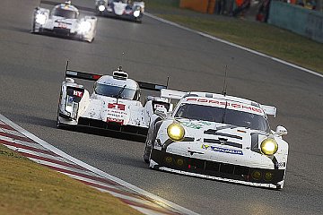 Titelrennen nach Doppelsieg wieder offen