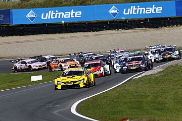 Start am Samstag in Zandvoort - Foto: DTM