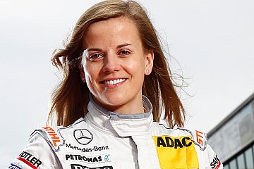 Ihre ersten Punkte sammelte die 29-Jährige mit einem 7. Platz auf dem Lausitzring 2010.