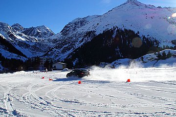 Die Teststrecke eignet sich unter anderem für die Automobilindustrie - Foto: Tourismusverband Pitztal