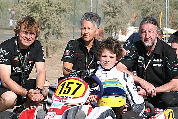 Nico Müller mit Christian Menzel, Karin und Peter Kessler