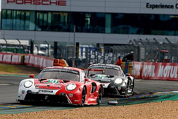 Porsche hält sich in der Frühphase mit kämpferischer Leistung in Schlagdistanz