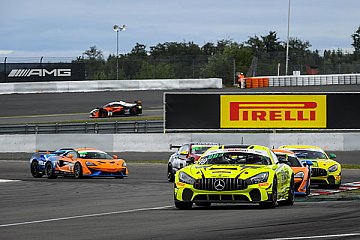 Titelkampf in der ADAC GT4 Germany spitzt sich zu