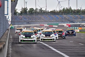 Luca Wieninger gewinnt knappes zweites Rennen des Polo Cup Lausitzring