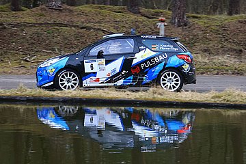 Klassensieg für Knacker/Flores-Trigo