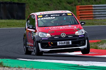 Konrad holt erste Pole des Jahres, Rookie Groneck glänzt auf P3
