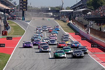 Flynt Schuring feiert seinen ersten Supercup-Sieg