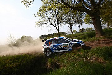 Dennis Rosteck kann vorzeitig den Titel in der Gentlemen Trophy gewinnen - Foto: ADAC