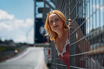 Formel 1 bringt „Passenger Princess“ mit Amelia Dimoldenberg zurück