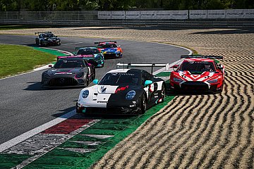 Porsche Coanda-Werksfahrer Dayne Warren wird im „Temple of Speed“ Vierter