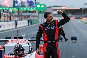 Kévin Estre erringt im Porsche 963 die Pole-Position in Le Mans