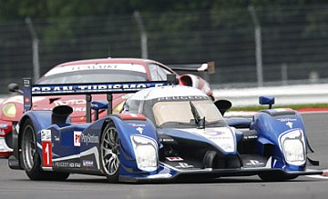Peugeot feiert Sieg im neuen International Le Mans Cup