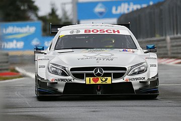 Mick Schumacher im Mercedes-AMG C 63 DTM-Renntaxi - Foto: DTM