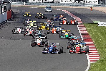 Formel Renault NEC kommt ins Motodrom