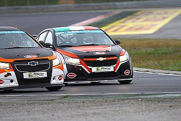 Spannende Premiere des Chevrolet Cruze Eurocup