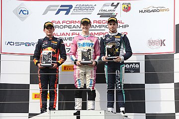 Punktereigen und Rookie-Sieg für BWT Mücke Motorsport