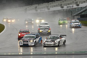 Regenchaos kann HMSC-Piloten nicht stoppen