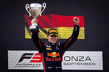 Tim Tramnitz holt Formel-3-Sieg in Debütsaison