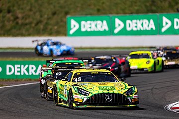 Ist nach starkem Saisonstart Tabellenzweiter: Jules Gounon - Foto: ADAC