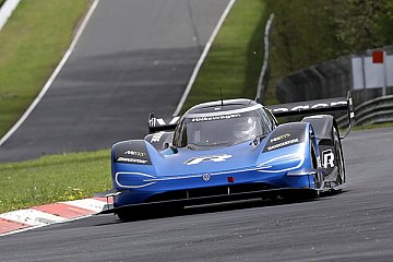 Volkswagen ID. R absolviert ersten Test auf der Nordschleife