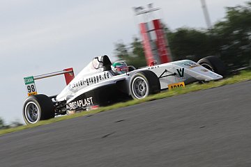 Ereignisreiches Wochenende für Cedric Piro auf dem Nürburgring