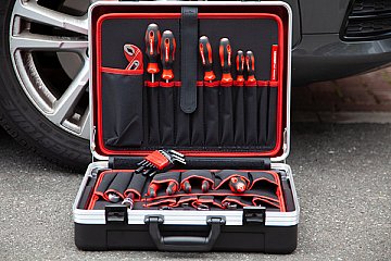 Gedore red Werkzeug-Satz im passenden Werkzeugkoffer