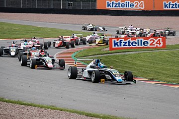 Zweiter Saisonsiegfür US Racing-Pilot Julian Hanses