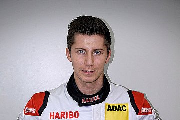 Dominik Brinkmann fährt aufs VLN-Podium