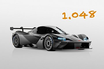 1.048 Kilogramm wiegt der neue GTX. Die Überlebenszelle wiegt gerade einmal rund 80 Kilogramm!