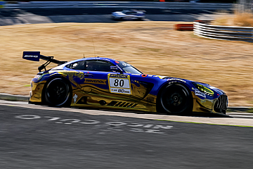 Winward Racing gewinnt mit Luca Stolz und Ralf Aron - Foto: VLN