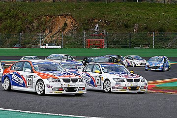 26 Tourenwagen Zum Saisonstart In Oschersleben Adac Procar Motorsport Xl
