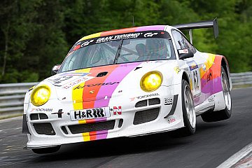 Beim 24-Stunden-Rennen auf dem Nürburgring startet Wolfgang Kaufmann für Kremer Racing