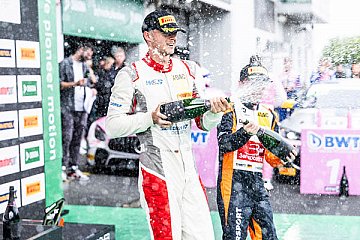Dritter Gesamtrang für AVIA W&S Motorsport am Nürburgring
