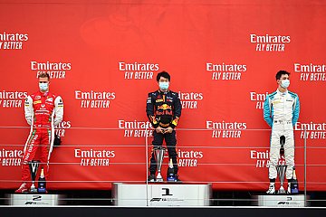 Erster F2-Sieg für Tsunoda nach Kollision zwischen Shwartzman und Schumacher