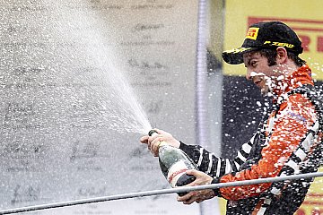 Premiere auf Singapurs Straßen