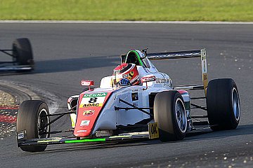 Punkte und Pole-Position für Jannes Fittje