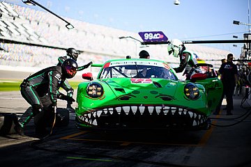 Platz zwei für Laurin Heinrich beim Daytona-Debüt