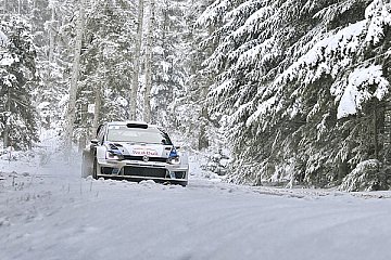 Volkswagen vor Start bei Rallye Schweden