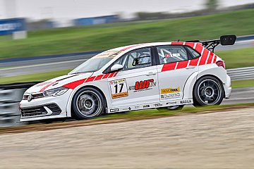 Pole-Position für Mike Müller in Q1 Polo Cup
