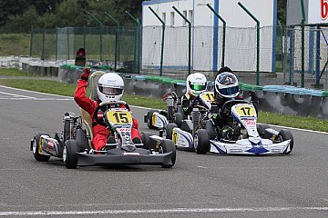 B&W Kartteam feiert Doppelsieg und Meistertitel
