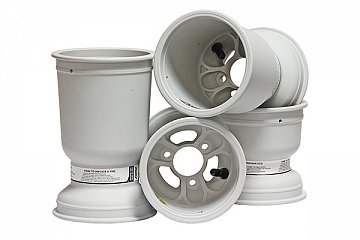 Edel, leicht, innovativ – Felgen MG-OXiTECH von A.M.V. bei WILDKART