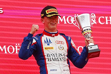 Freddie Slater führt die F3-Meisterschaft an - Foto: Audi