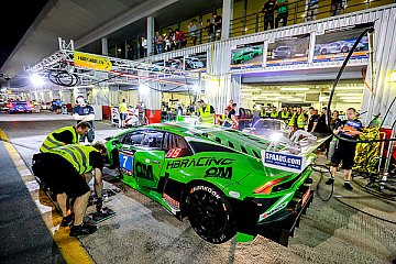 Frühes Aus für HB Racing beim 24h Dubai