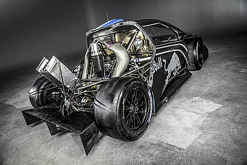Mit 875 Turbo-PS zum Gipfel in Pikes Peak